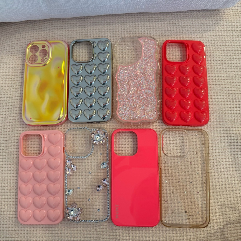 Lot of 8 pink Iphone 13 pro cases